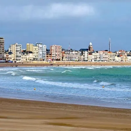 Remblai Des Sables D'olonne - 2 - Parking Et Piscine